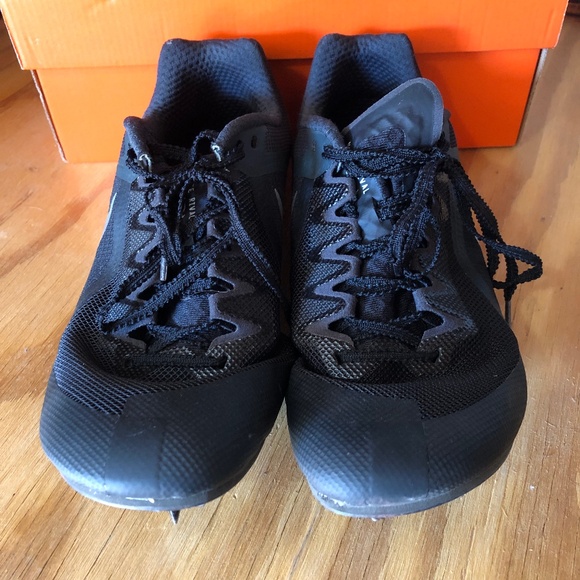 Track shoes - Picture 1 of 4